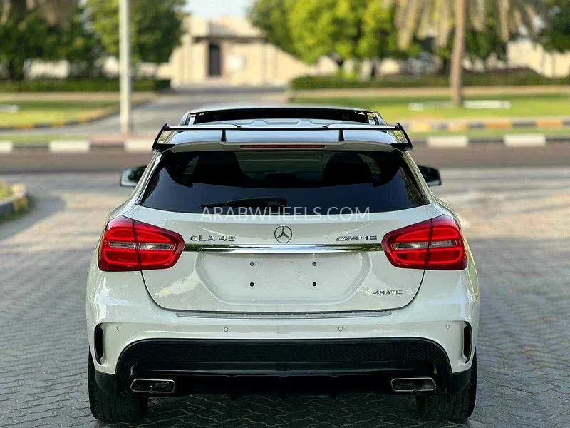 Mercedes Benz GLA 2015 for Sale in Sharjah Image-11