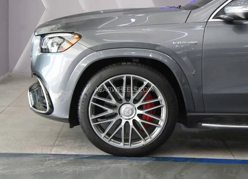 مرسيدس بنز GLS 2025 for Sale in دبي Image-4