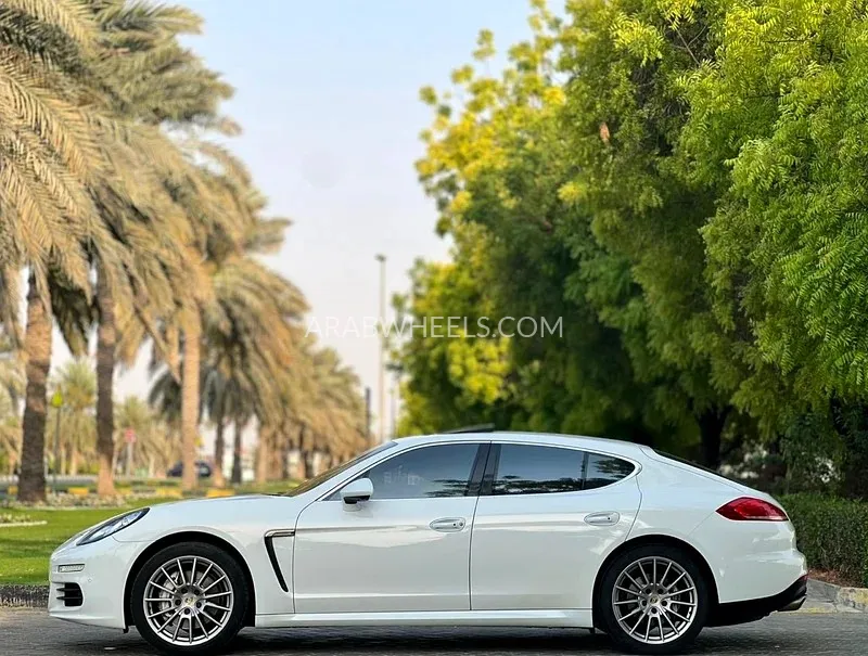 Porsche Panamera 2014 for Sale in Sharjah Image-10