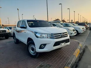 Toyota Hilux 2.4L DLS Double Cab Diesel M/T 4x4 2019 for Sale