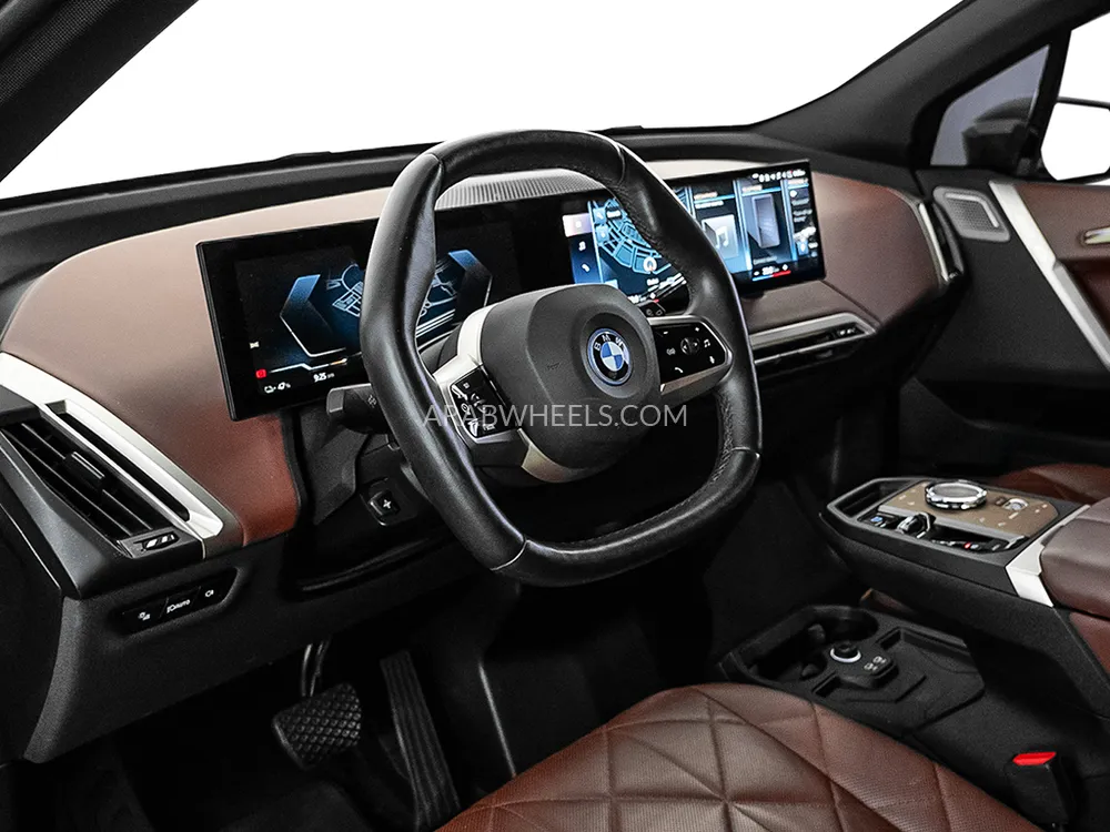 BMW iX 2023 for Sale in Dubai Image-7