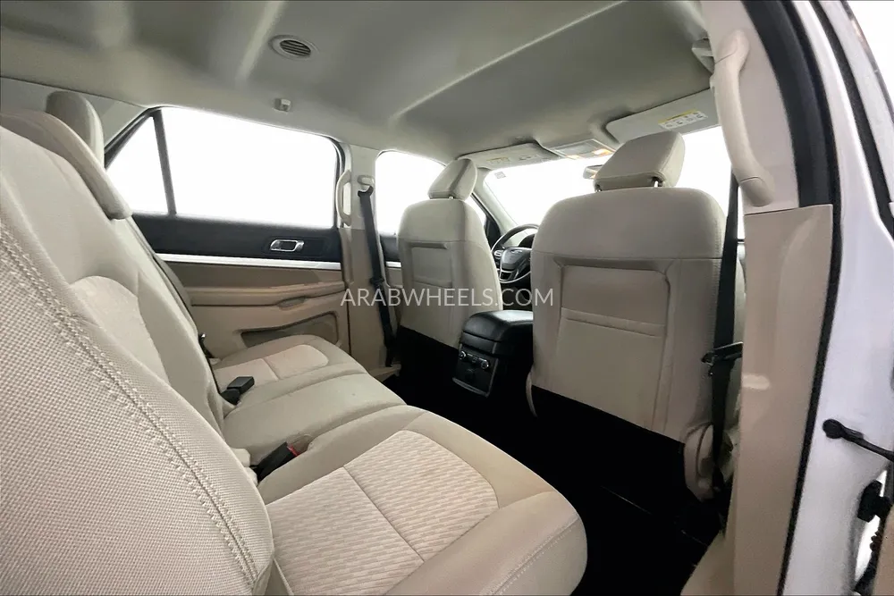 Ford Explorer 2018 for Sale in Sharjah Image-27