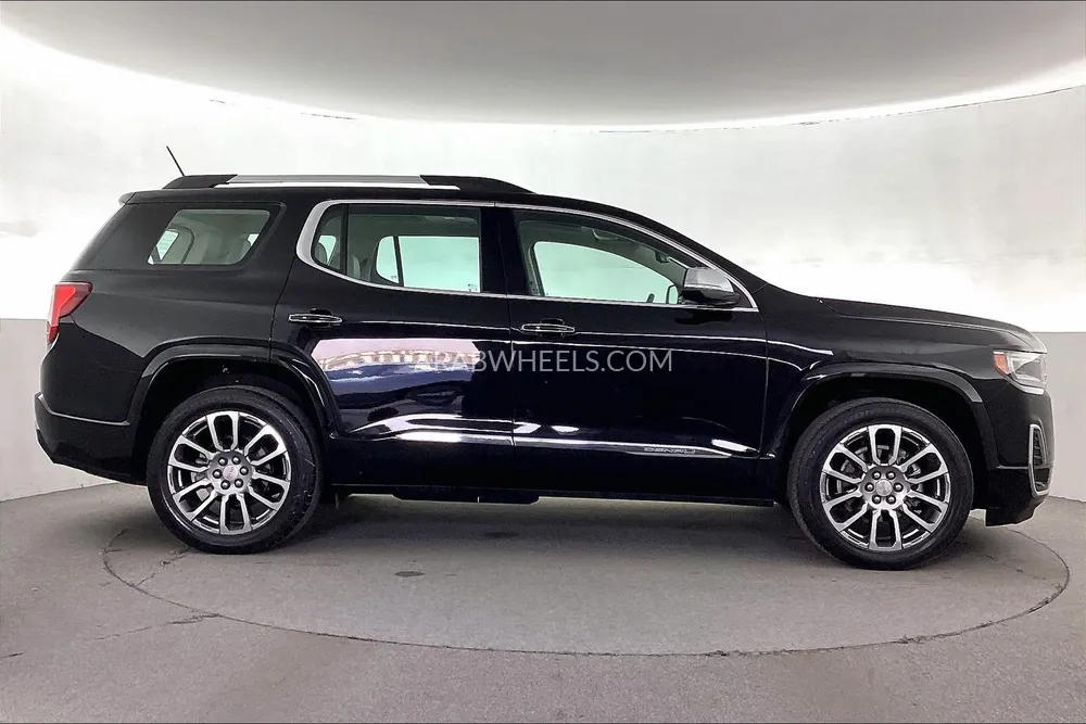GMC Acadia 2023 for Sale in Sharjah Image-7