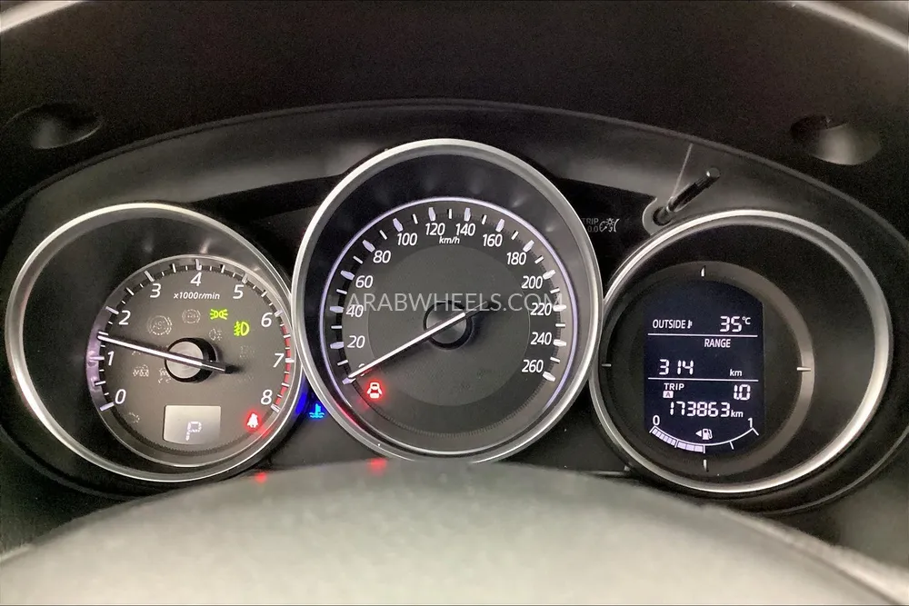 مازدا CX 5 2016 for Sale in الشارقة Image-11