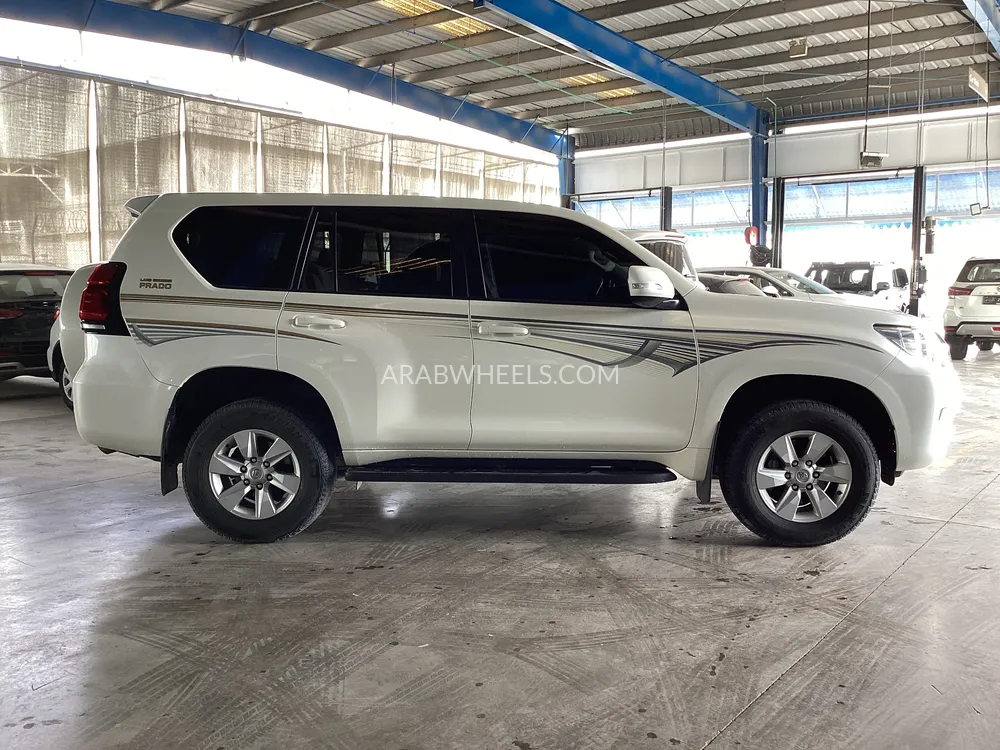 Toyota Land Cruiser Prado 2022 for Sale in Sharjah Image-6