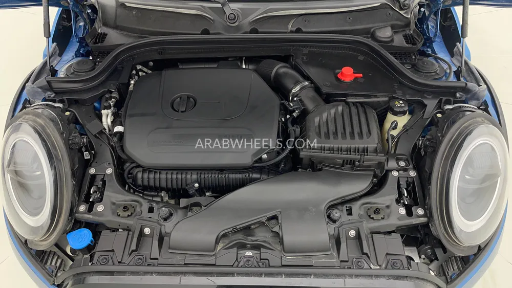 Mini Cooper 2024 for Sale in Dubai Image-9