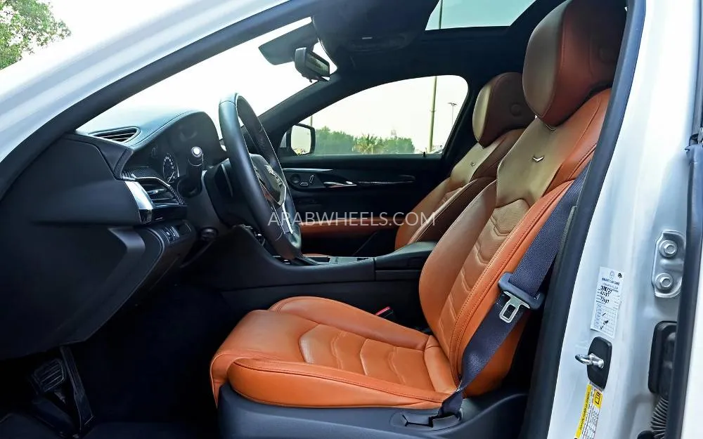 Cadillac CT6 2017 for Sale in Sharjah Image-11