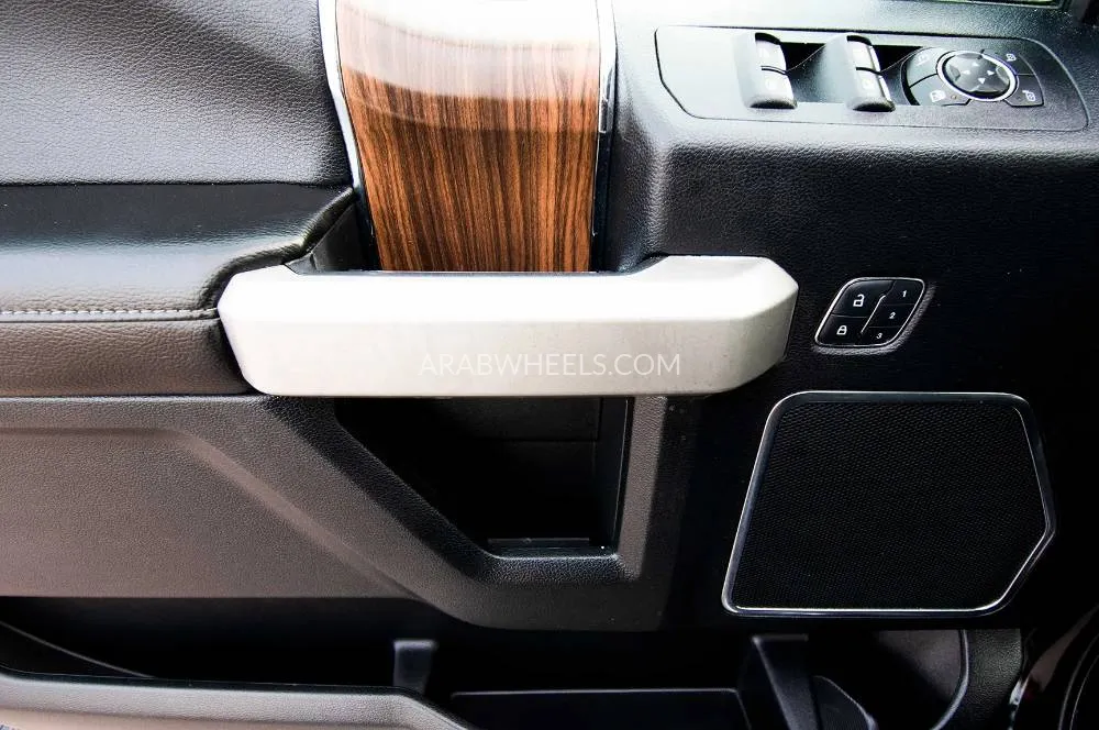 Ford F 150 2017 for Sale in Sharjah Image-17