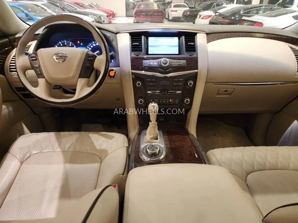 Nissan Patrol 2014 for Sale in Ajman Image-7