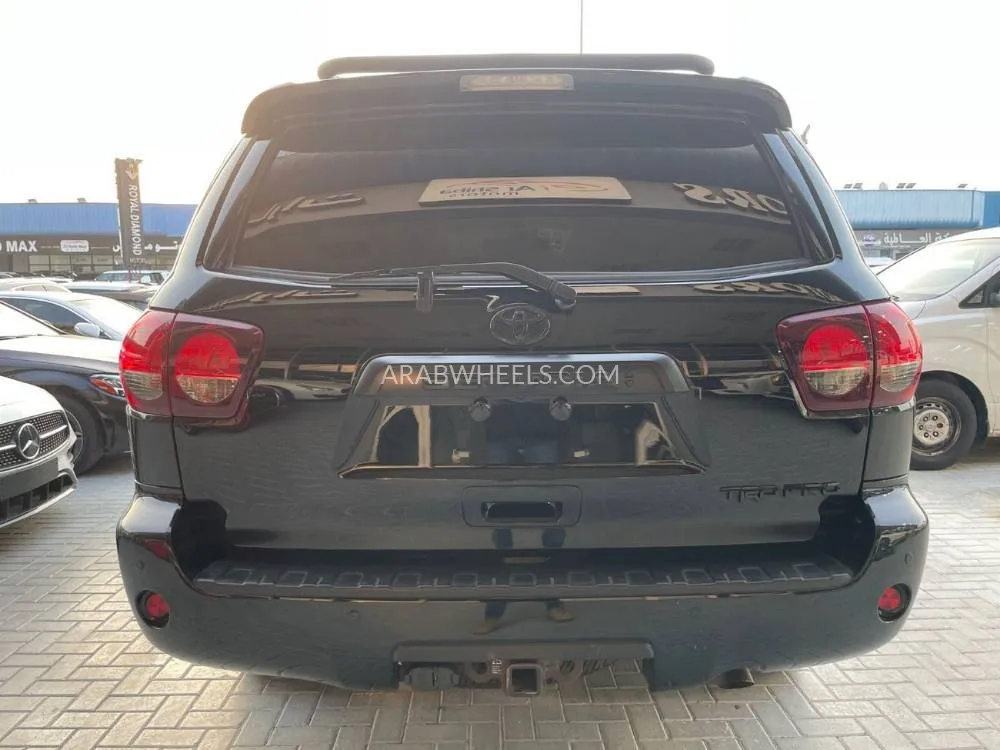 Toyota Sequoia 2021 for Sale in Ajman Image-10