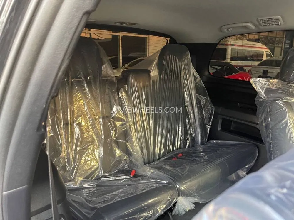 Toyota Sequoia 2021 for Sale in Ajman Image-13