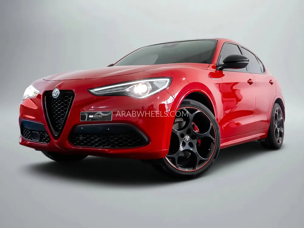 الفا روميو ستيلفيو 2023 for Sale in دبي Image-5