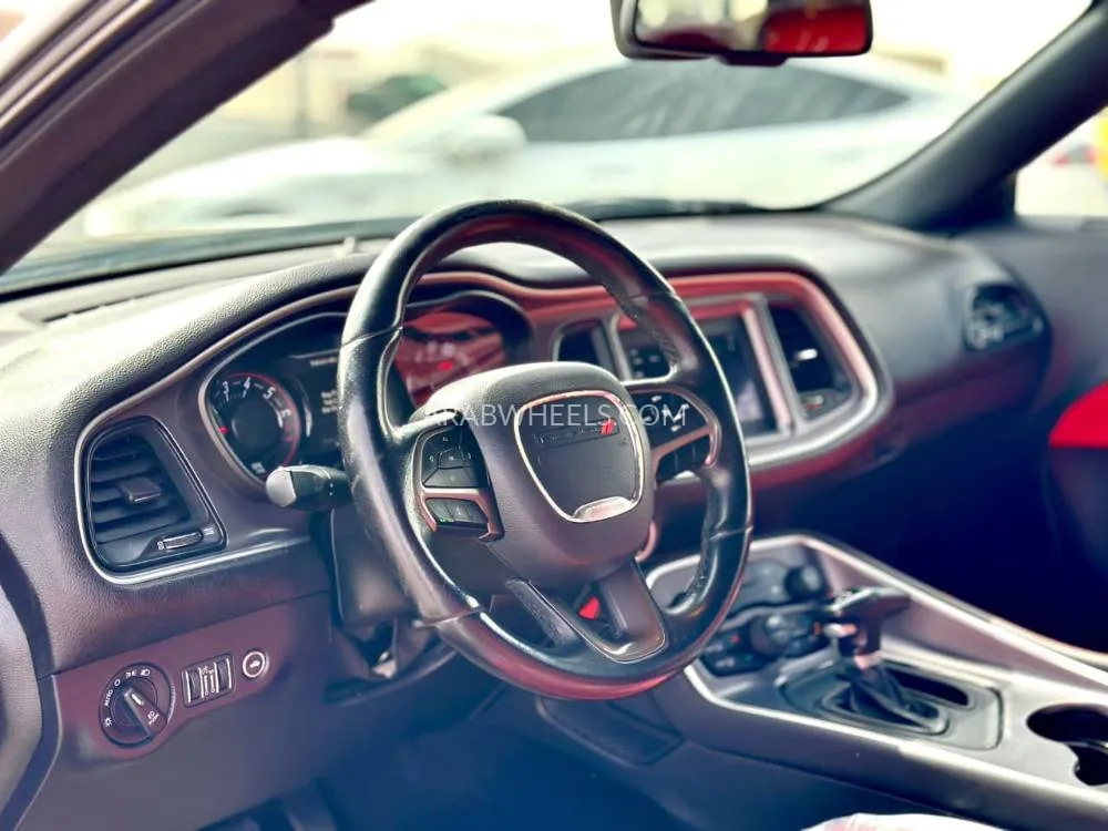 Dodge Challenger 2019 for Sale in Sharjah Image-9