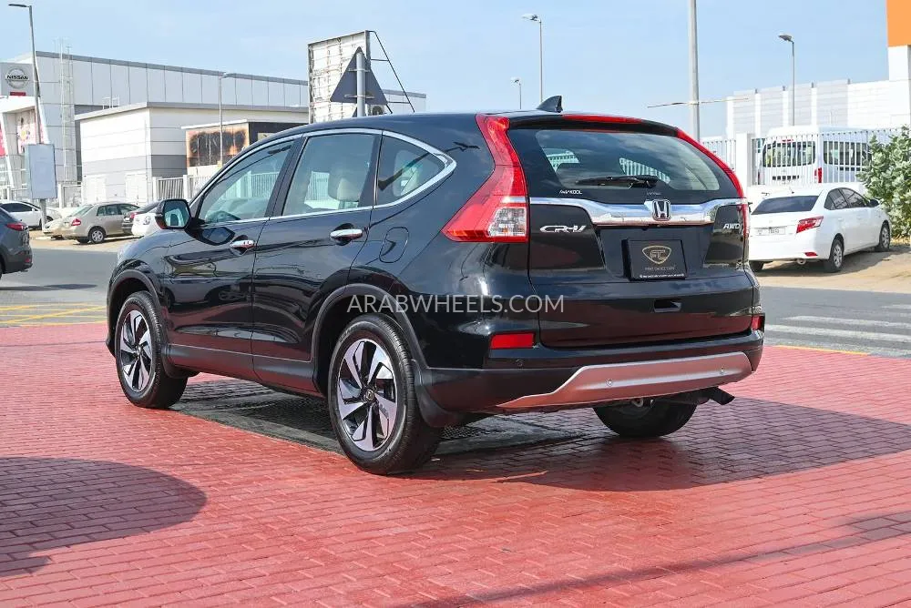 Honda CR-V 2016 for Sale in Sharjah Image-5