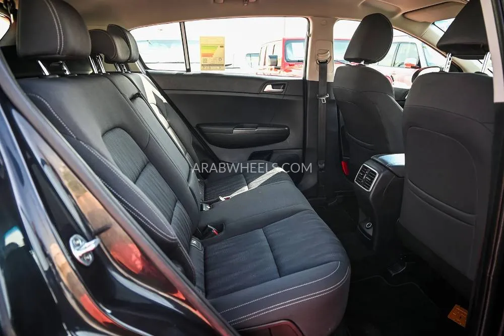 Kia Sportage 2018 for Sale in Sharjah Image-14