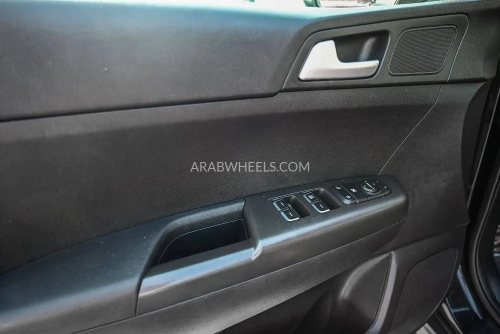 Kia Sportage 2018 for Sale in Sharjah Image-19