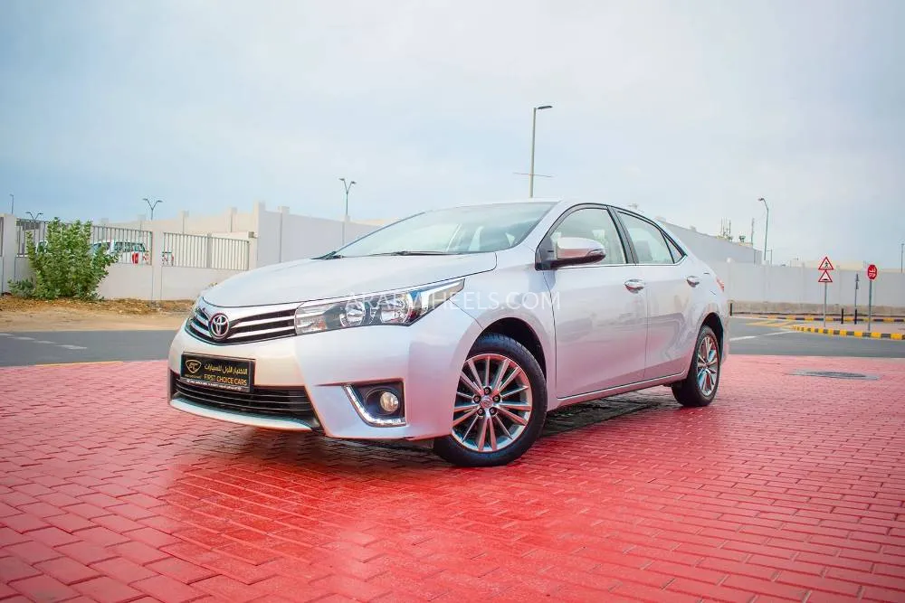 Toyota Corolla 2015 for Sale in Sharjah Image-1