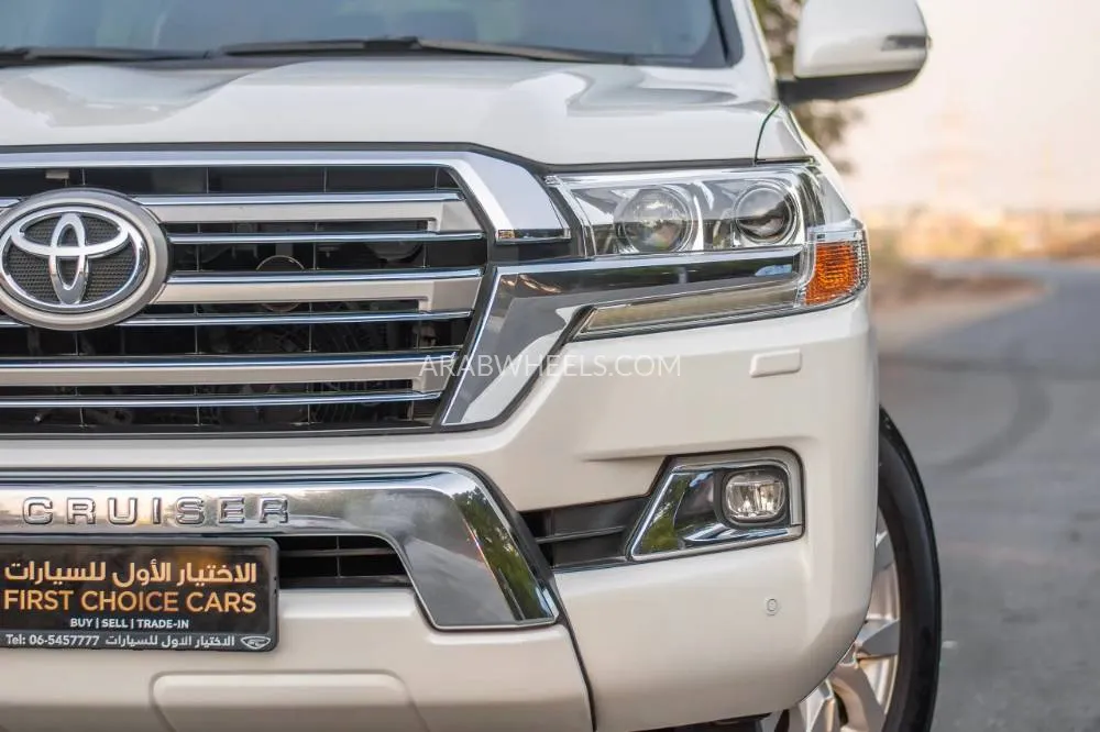 Toyota Land Cruiser 2016 for Sale in Sharjah Image-3