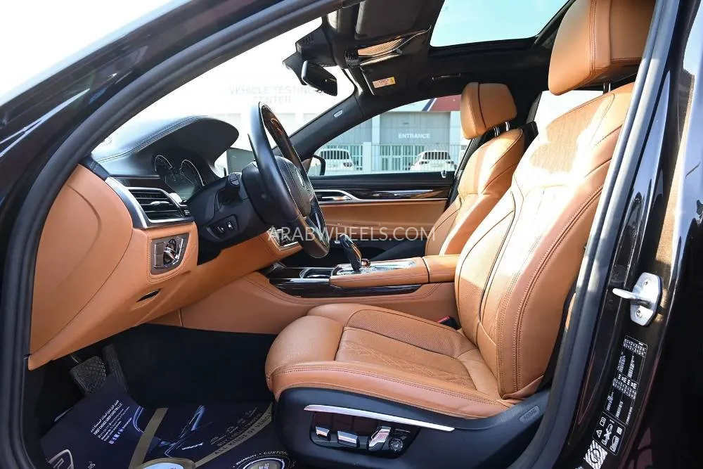 BMW 7 series 2016 for Sale in Sharjah Image-10