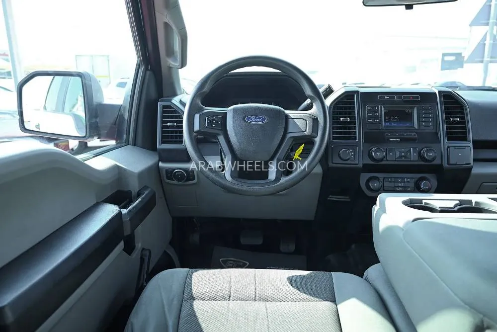 Ford F 150 2015 for Sale in Sharjah Image-9