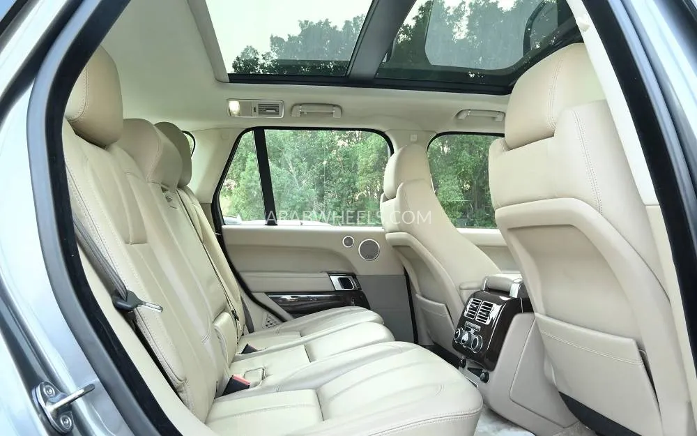 Land Rover Range Rover 2016 for Sale in Sharjah Image-14