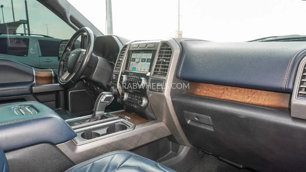 Ford F 150 2019 for Sale in Sharjah Image-3