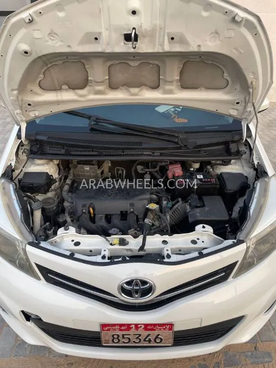 Toyota Yaris 2013 for Sale in Ajman Image-2