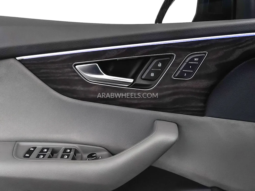 Audi Q8 2019 for Sale in Dubai Image-12