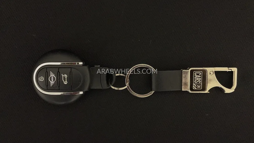 Mini Countryman 2019 for Sale in Dubai Image-29