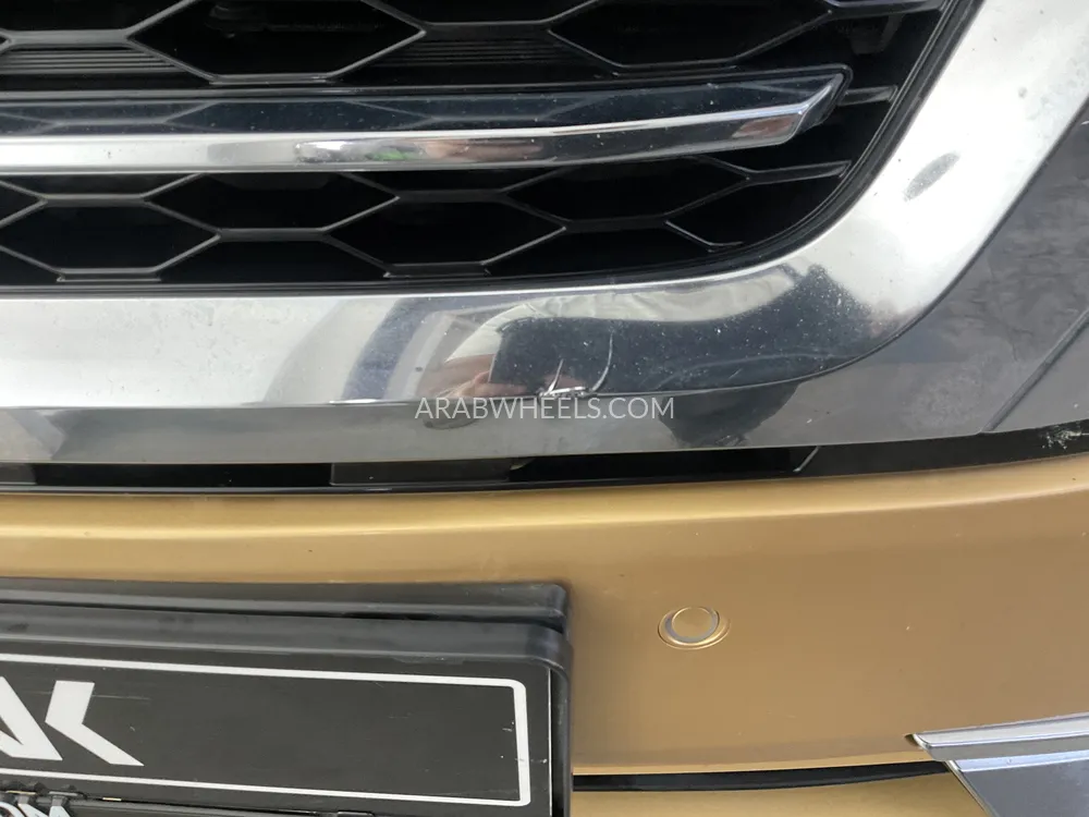 Nissan Patrol 2021 for Sale in Sharjah Image-32