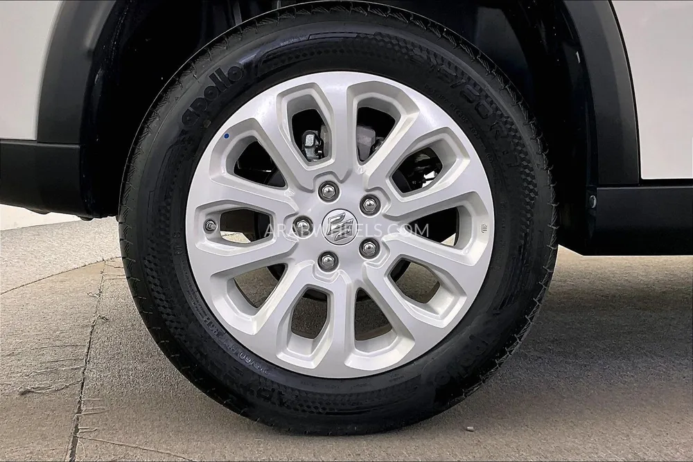 Suzuki Grand Vitara 2024 for Sale in Dubai Image-9