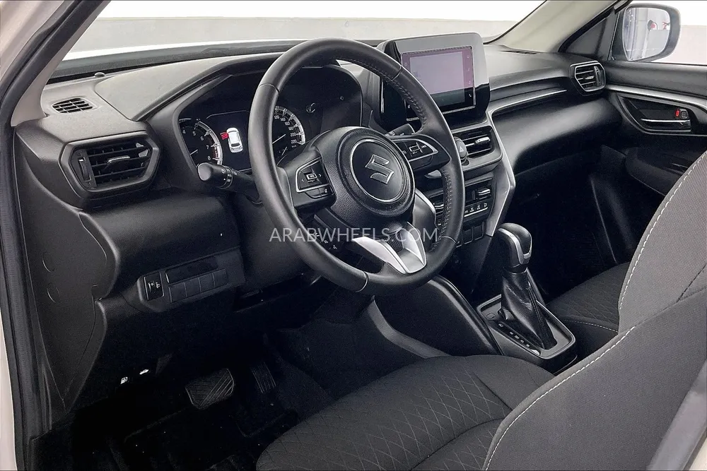 Suzuki Grand Vitara 2024 for Sale in Dubai Image-26