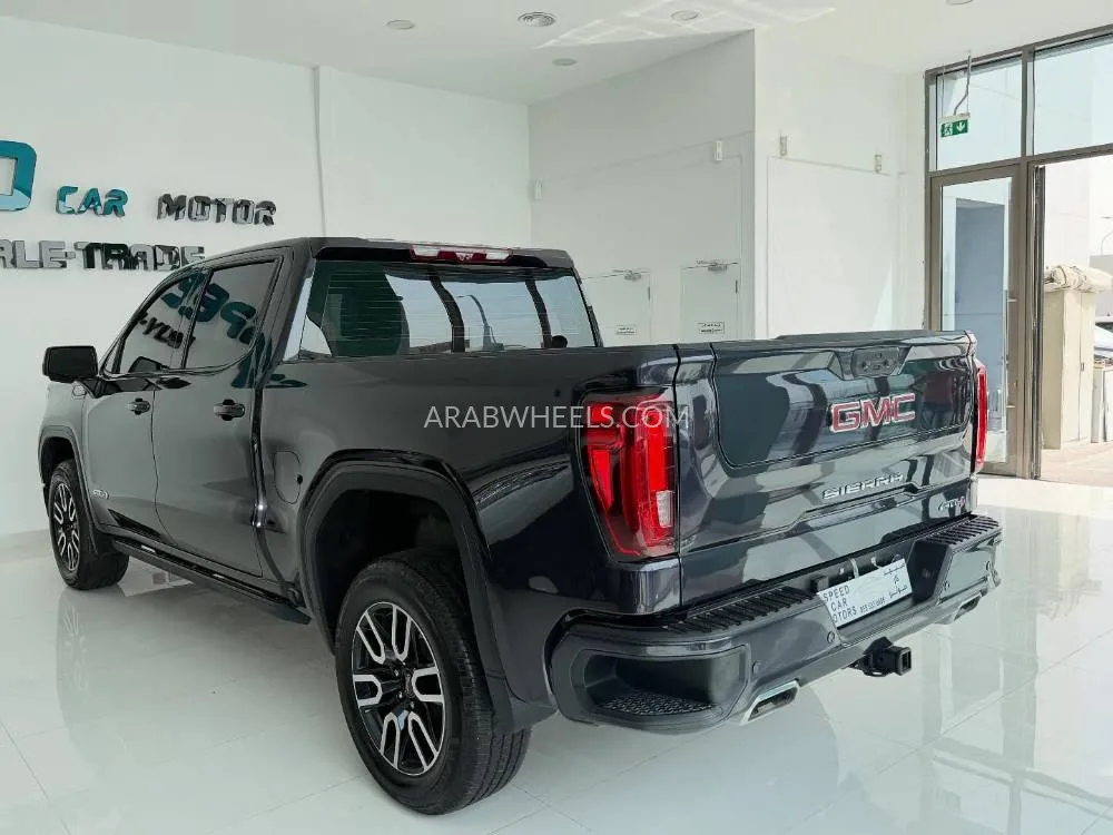GMC Sierra 2023 for Sale in Abu Dhabi Image-12