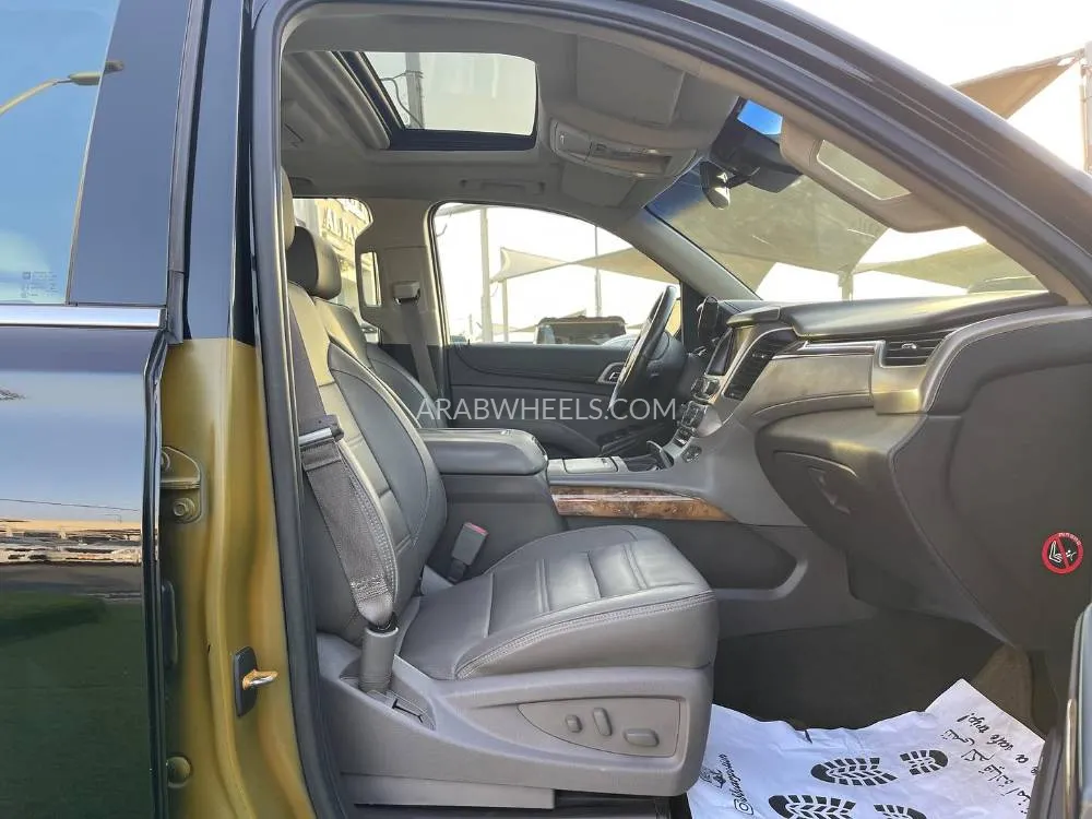 GMC Yukon 2015 for Sale in Sharjah Image-6