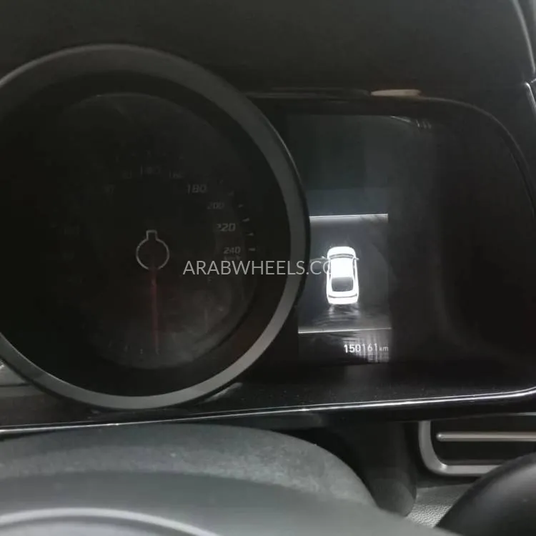 Hyundai Avante 2021 for Sale in Ajman Image-4