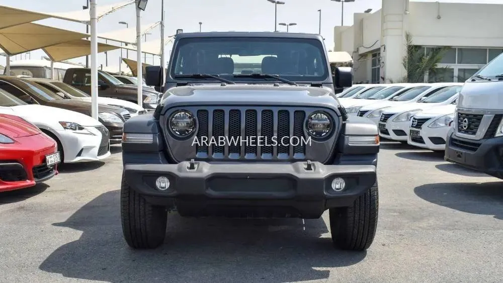 Jeep Wrangler 2018 for Sale in Sharjah Image-2