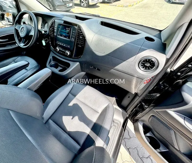 مرسيدس بنز فيتو 2021 for Sale in الشارقة Image-6