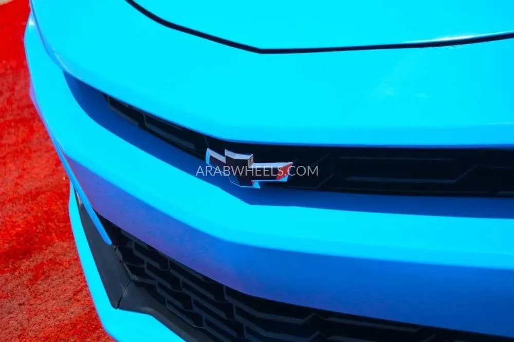 Chevrolet Camaro 2023 for Sale in Sharjah Image-4