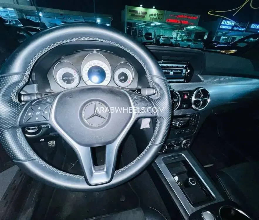 Mercedes Benz GLK Class 2014 for Sale in Dubai Image-8
