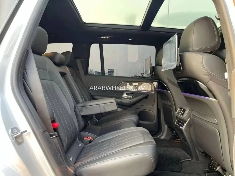 مرسيدس بنز GLS 2021 for Sale in دبي Image-12
