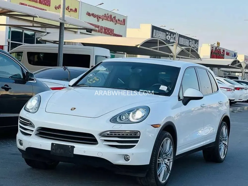 Porsche Cayman 2013 for Sale in Sharjah Image-1