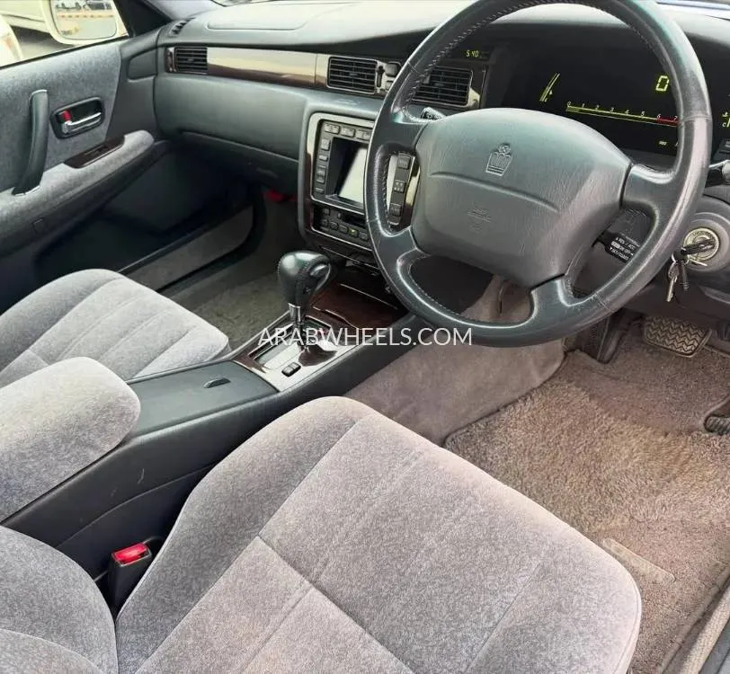 تويوتا كراون 1995 for Sale in الشارقة Image-7