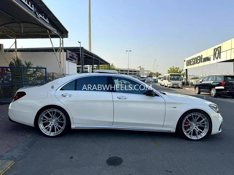 Mercedes Benz CLS Class 2018 for Sale in Dubai Image-5