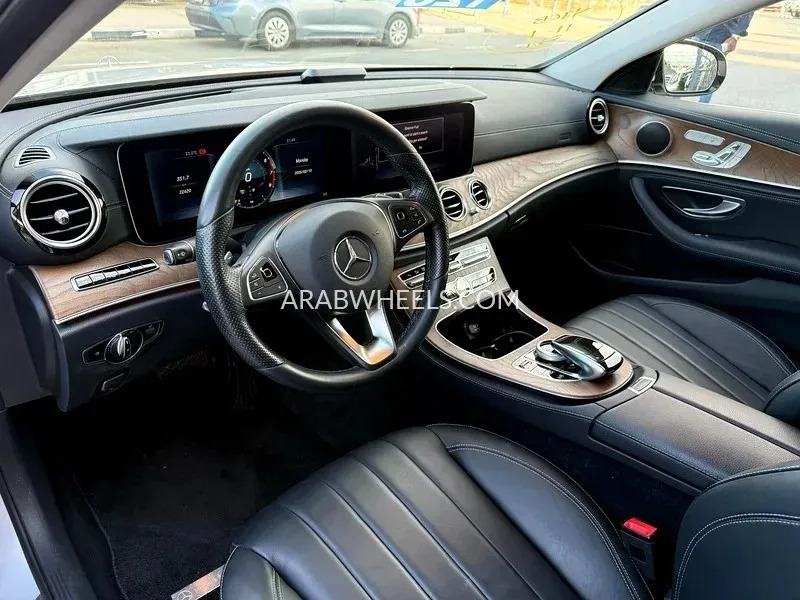 Mercedes Benz E Class 2018 for Sale in Dubai Image-8