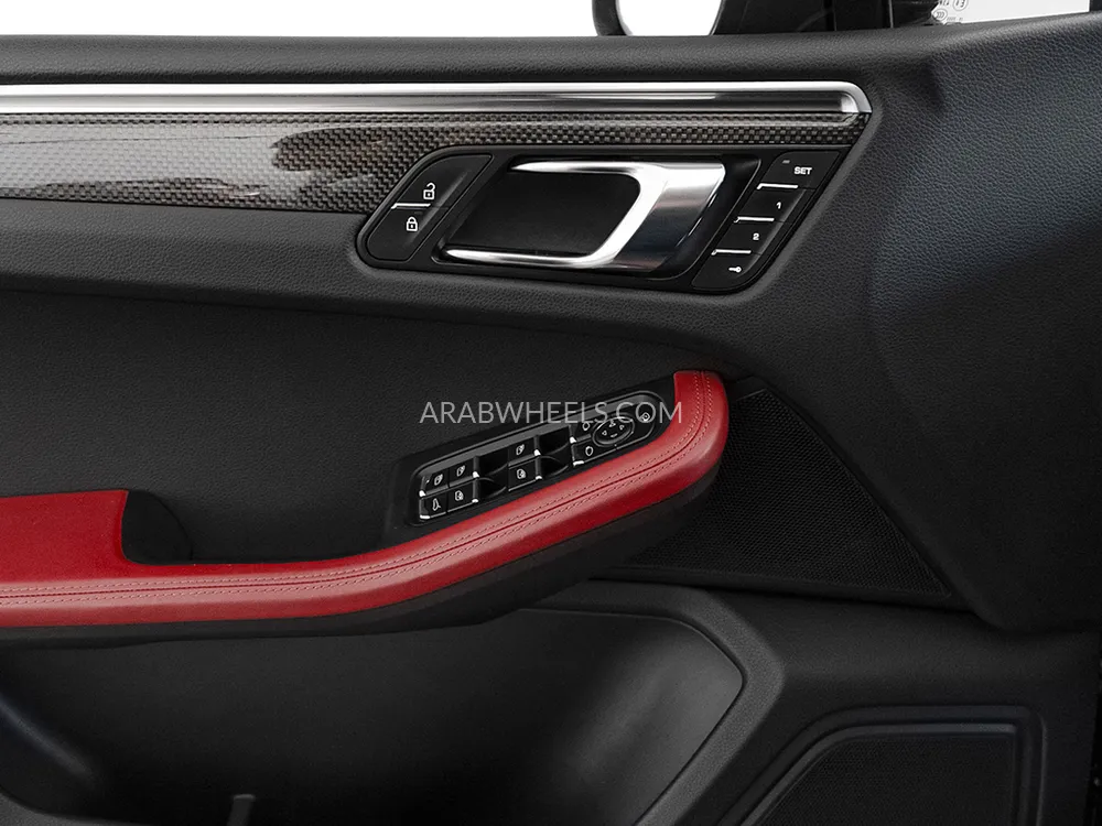 بورشه ماكان 2024 for Sale in دبي Image-10