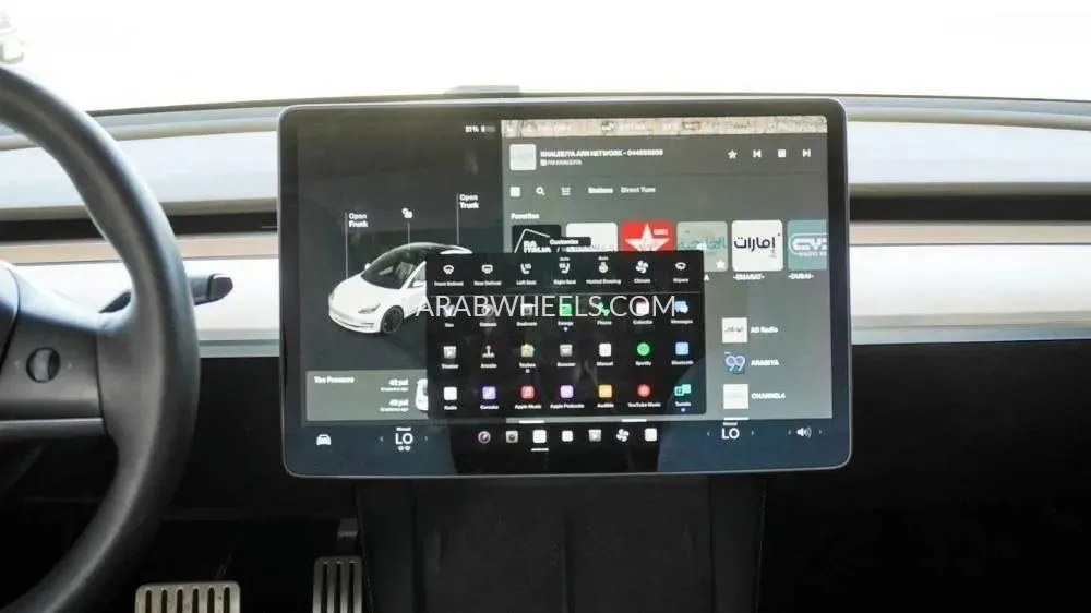 Tesla Model 3 2021 for Sale in Sharjah Image-9