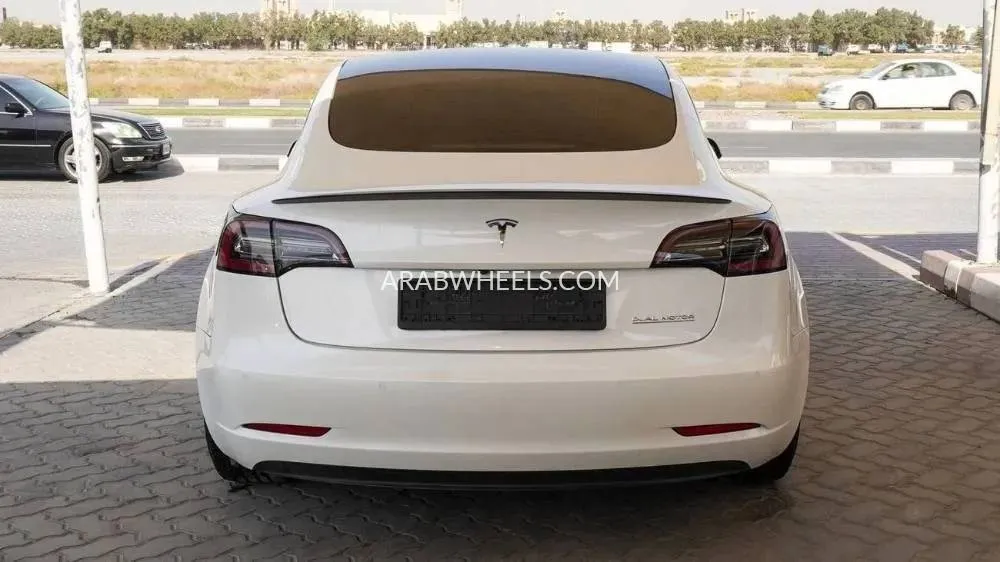 Tesla Model 3 2021 for Sale in Sharjah Image-13