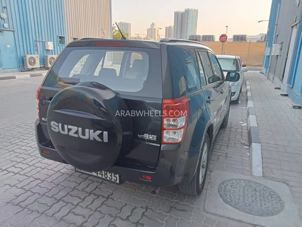 سوزوكي جراند فيتارا 2015 for Sale in الشارقة Image-2
