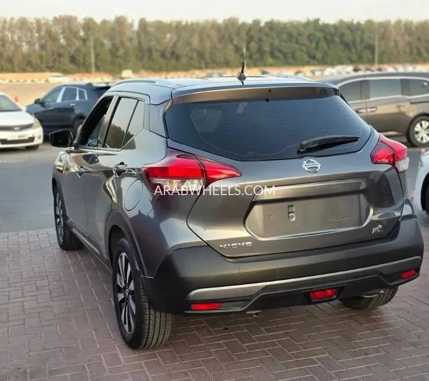 Nissan Kicks 2020 for Sale in Sharjah Image-10