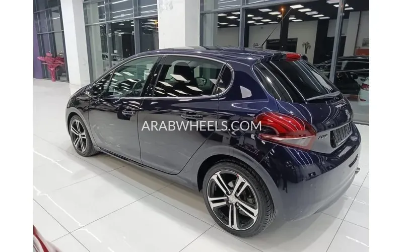 بيجو 208 2016 for Sale in دبي Image-4